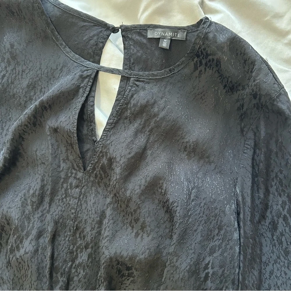 3 Nice Chic Tops - Picture 2 of 8